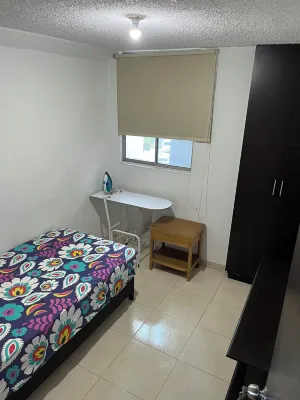 Furnished apartment 5 min from the airport Hotels in 