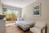 Luxe-Coastal Balmoral Townhouse Hotels in Mosman