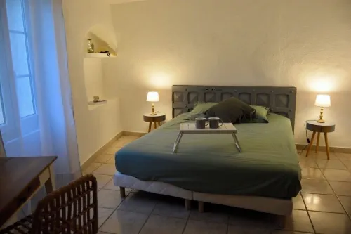 3 Bedroom Private vacation home in Bize-Minervois Hotels in Bize-Minervois