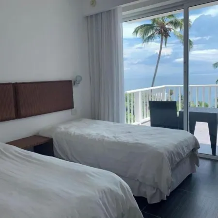 Vista Mare Ocean View Spacious 2-Bedroom