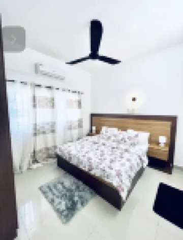 Fully equipped detached house