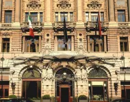 Omega Guesthouse Budapest - โรงแรมราคาถูก