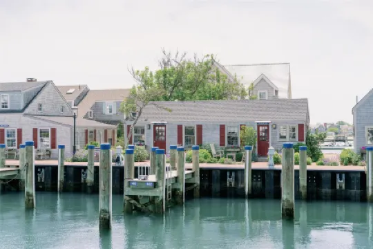 The Cottages at Nantucket Boat Basin