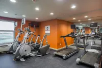 Clarion Inn & Suites فنادق في Knight Township