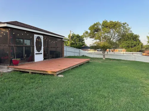 Cozy, comfortable home in a quiet neighborhood! Hotels in Clarendon