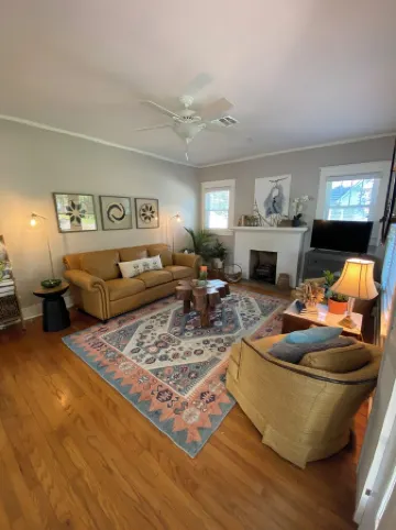 Charming 2-bedroom house in Monroe with AC, WiFi