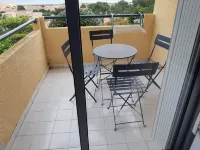 1-bedroom studio with sea view. Ideal for 2 adults and 1 child.