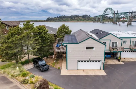Amazing Beachfront Villa in Newport, Oregon Hotel di 