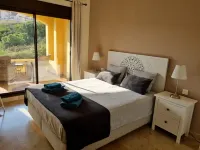 Rustig Gelegen Appartement met een Schitterend Uitzicht Vanaf het Terras