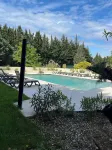 Moulin de la Roque Hotels in Monteux