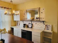 Cozy 3-bedroom apartment with AC, WiFi in lovely Troy Hotels in Troy