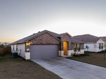 Brahma Plains- Modern, Clean and Ready!