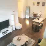 Luxury Spacious Condo Downtown Hotels in Financial District