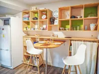 Sleep at a shrink's! Top originality! Charming furnished apartment in the heart of town