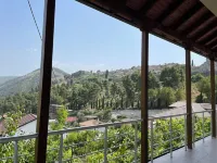 Grandfather Apartment just 100m from Berat Castle - Homestays