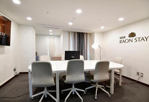 뉴 라온스테이 외관