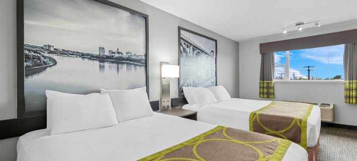 Super 8 by Wyndham Saskatoon Near Saskatoon Airport Ξενοδοχεία στην πόλη Saskatoon