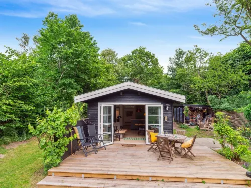 "Riana" - 700m from the sea