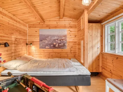 "Thermet" - 1.6km from the sea