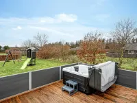 "Gertrude" - 1.1km to the Fjord Hotels in Hemmet