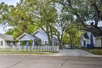 Waco Bearadise Bungalow 2 Mi to Magnolia Market! - Bungalows