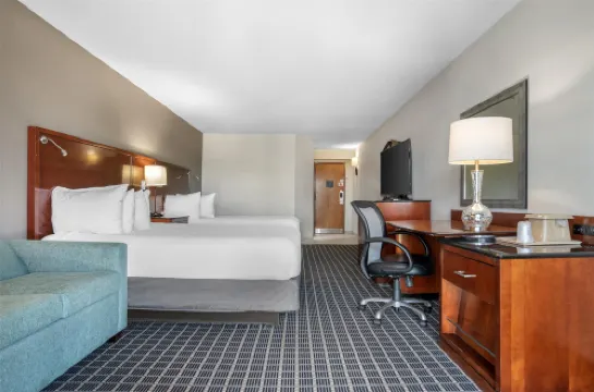 SureStay Plus Hotel by Best Western Greenwood