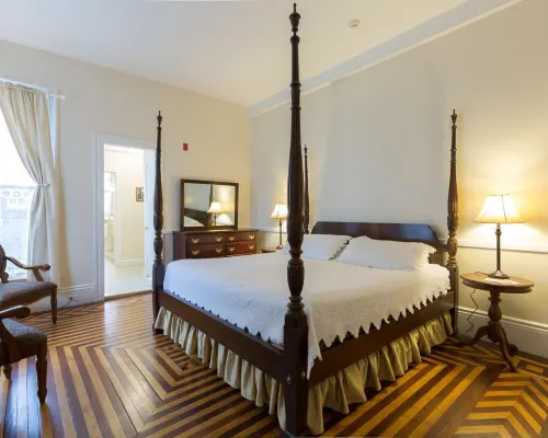 The Salem Inn Hotels in Salem