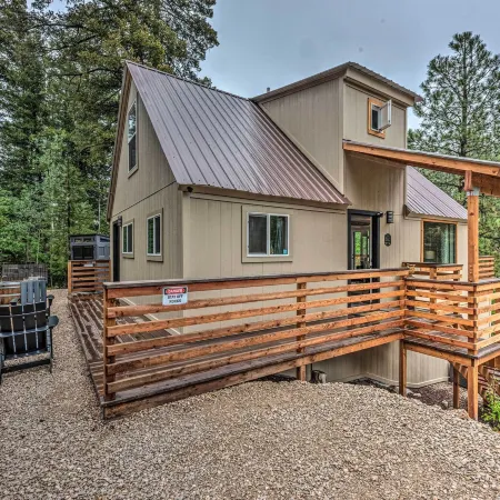 On the Rocks - A Modern Home w/ Decks & Views Отели в г. Клаудкрофт