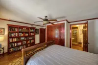 Italian Villa Next to Gathering Place with Pool