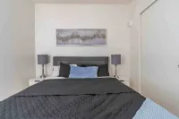1BR | Gym, Rooftop, Views | Bellevue | Sophari B - Condos