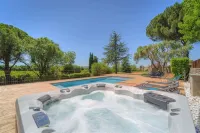 LUXURY VILLA: choose the exceptional, facing the Medieval City of Carcassonne