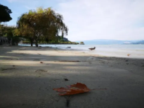 Holiday Home in Italy with Sea Views Hoteles en Luino