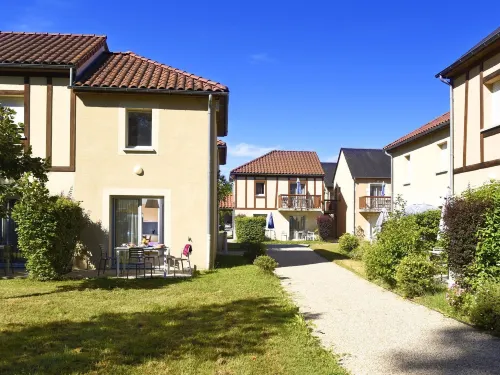 Apartment in France with Pool Views - WLAN