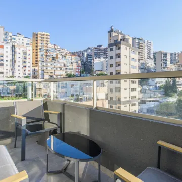 Elevate - Sleek 2-BR Apt by Santa Maria, Jal el Dib