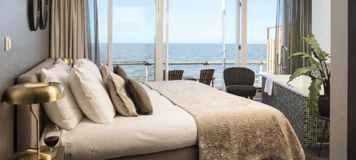 De Pier Suites Hotels in Haag