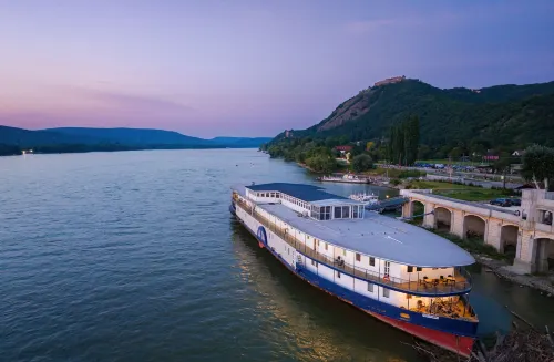 Aquamarina Hotel Visegrád - Homestays