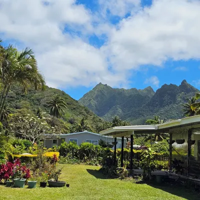 Mango Cottage with A/C, Unlimited Wifi, Plunged Pool