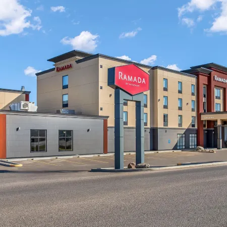 Ramada by Wyndham St. Paul AB