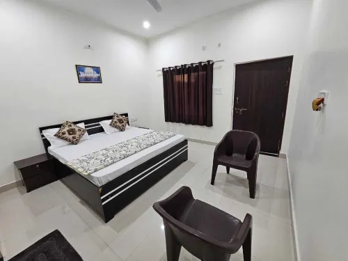 Govind Resort Hotels in Isapur Khadar