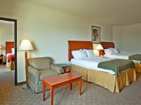 Holiday Inn Express & Suites FAIRFIELD-NORTH by IHG Hotel di County Freestone