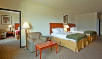 Holiday Inn Express & Suites FAIRFIELD-NORTH by IHG