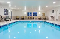 Candlewood Suites Williamsport by IHG - Pool