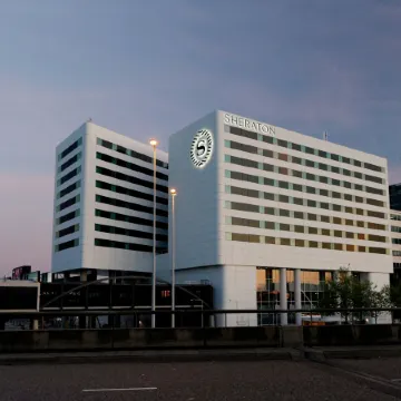 Sheraton Amsterdam Airport Hotel and Conference Center Отели рядом с достопримечательностью «Схипхол»