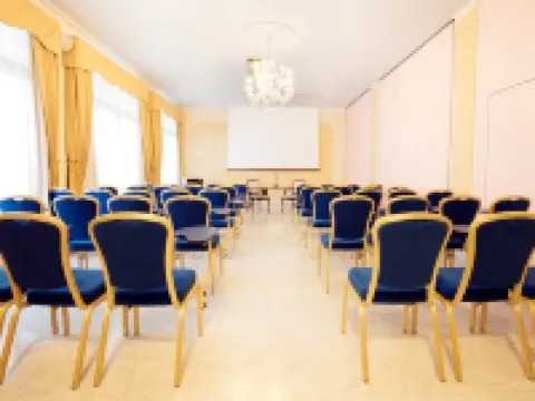 Grand Hotel President Hotele w: Olbia