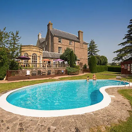 Peterstone Court Country House Restaurant & Spa Отели рядом с достопримечательностью «Замок Брекон»