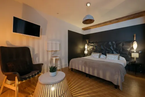 Appart Hotel Eugenie Hotel a Mervans