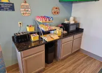 Days Inn by Wyndham Carroll - breakfast