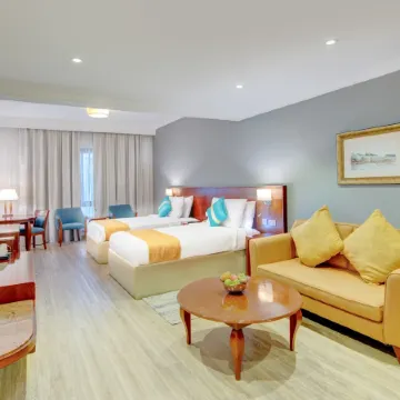 Donatello Hotel Отели рядом с достопримечательностью «Шоссе шейха Зайда»