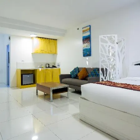 Touristation Crowne Bay Tower