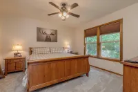 Hickory Hideaway - Communal Pool Access